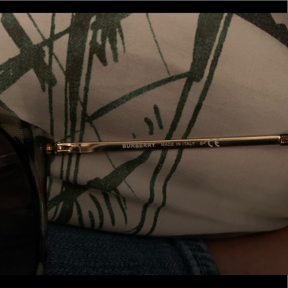 BURBERRY Women’s Sunglasses - Picture 3 of 15